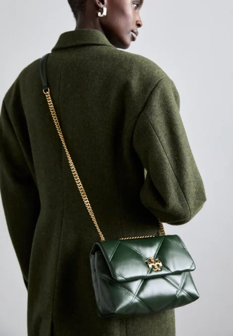 1a85bdd422f84b7aae137b61eb840eca